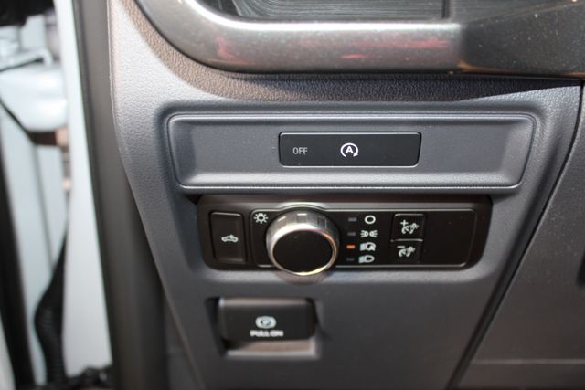 2025 Ford F-150 STX photo 13