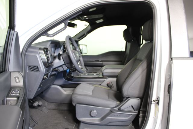 2025 Ford F-150 STX photo 14