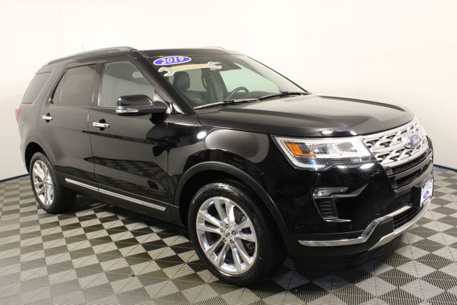 Used 2018 Ford Explorer Limited with VIN 1FM5K8F82JGB78556 for sale in Kansas City