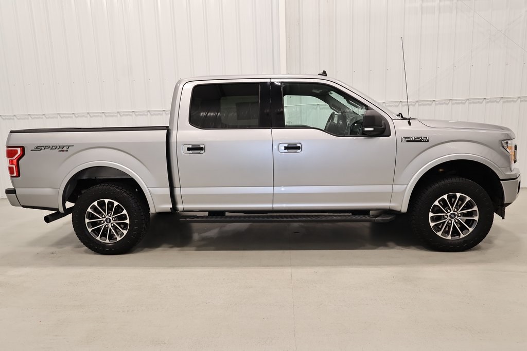 2020 Ford F-150 XLT photo 2