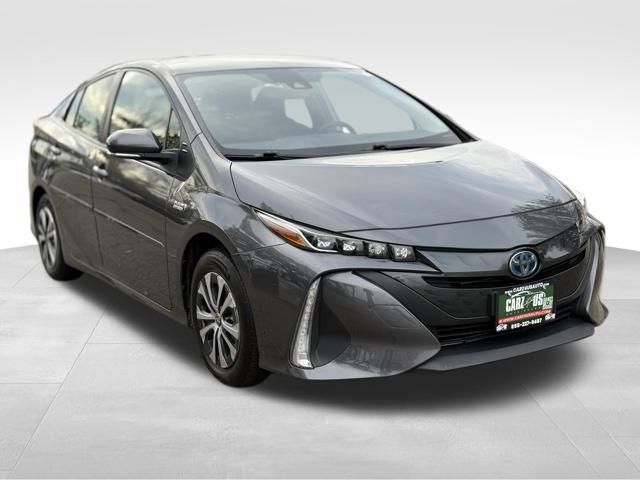 2021 Toyota Prius Prime LE photo 3
