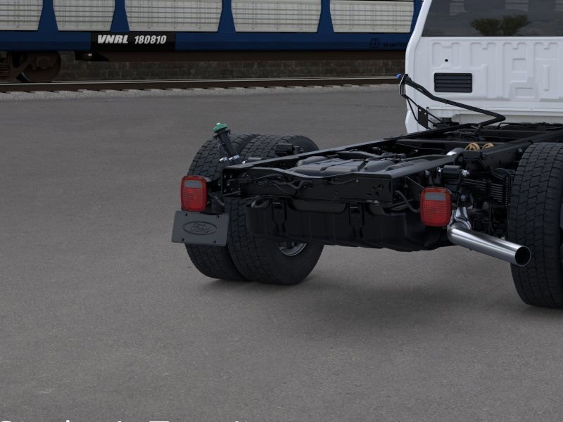 2026 Ford F-550 photo 18