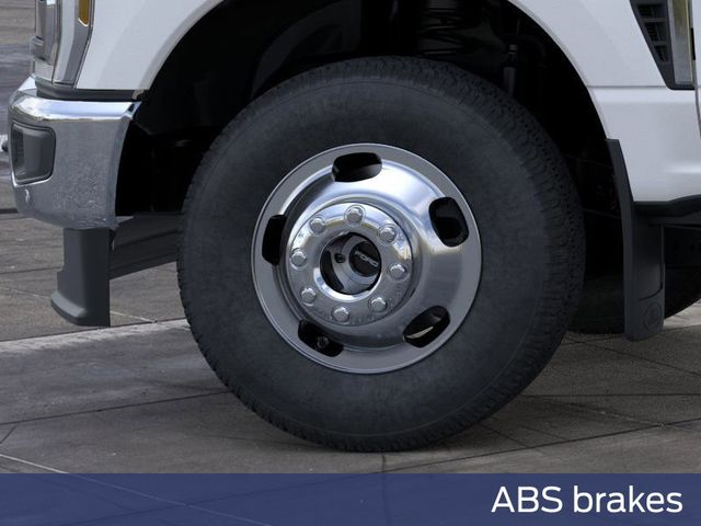 2026 Ford F-350 Lariat photo 19