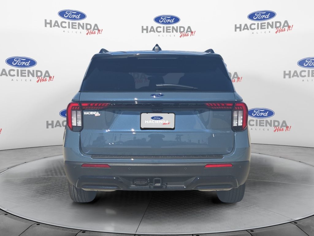 2025 Ford Explorer ST-Line photo 4