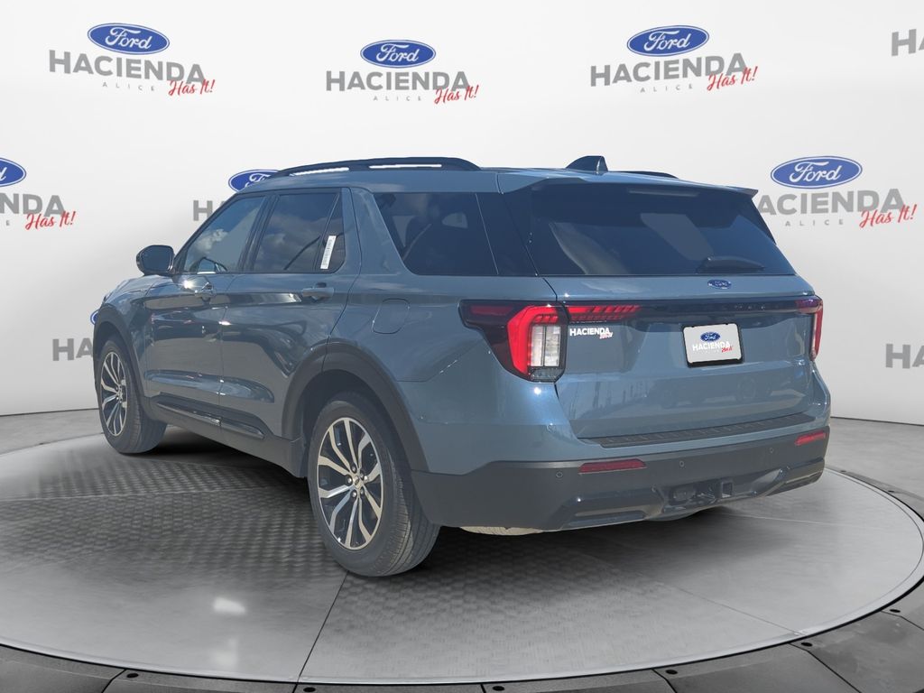 2025 Ford Explorer ST-Line photo 3
