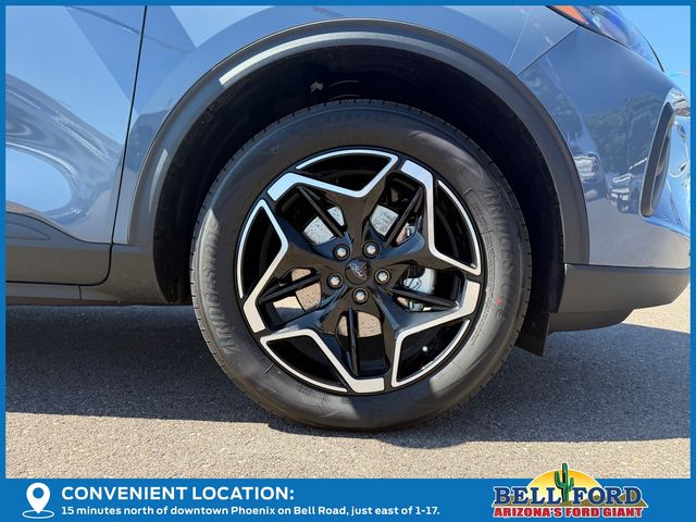 2025 Ford Escape Hybrid Platinum photo 10