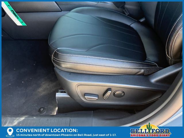 2025 Ford Escape Hybrid Platinum photo 18