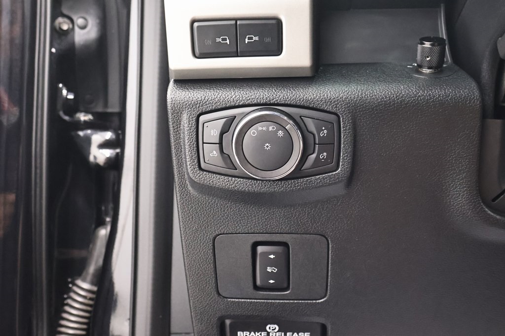 2019 Ford F-350 photo 25