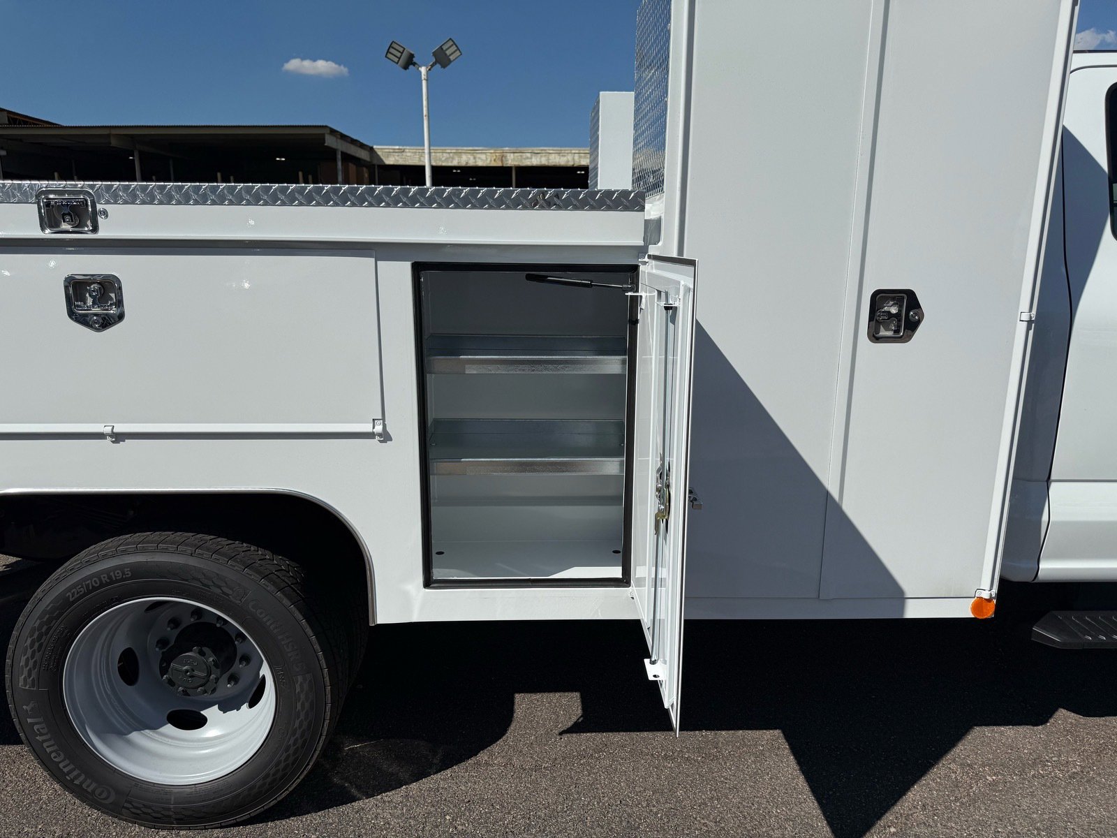 2026 Ford F-550 XL photo 8