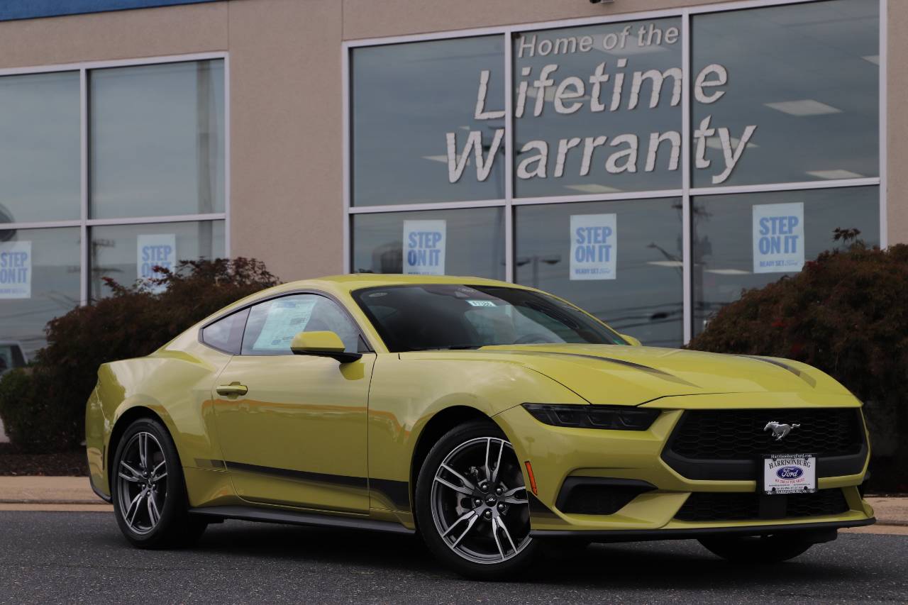 2025 Ford Mustang EcoBoost's photo