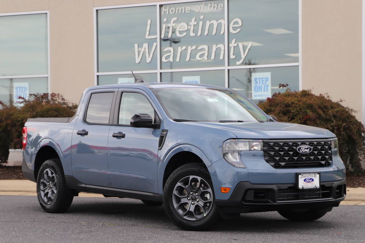 2025 Ford Maverick XLT's photo