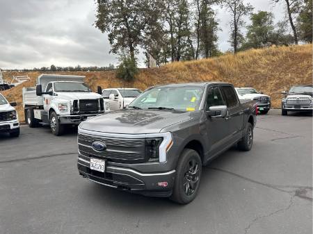 2023 Ford F-150 Lightning LARIAT