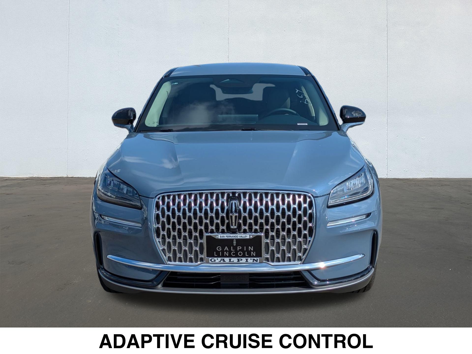 2025 Lincoln Corsair Premiere photo 3