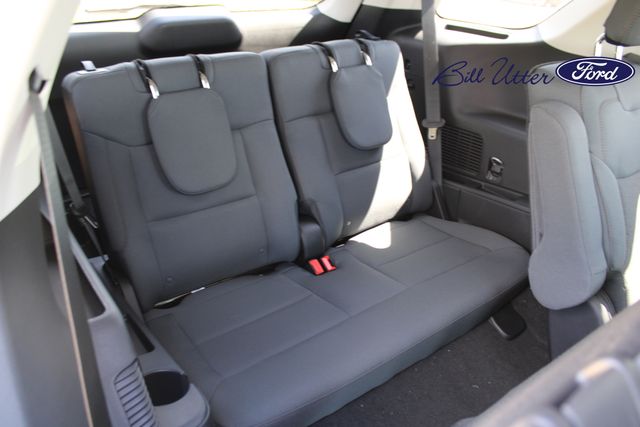 2025 Ford Explorer photo 9