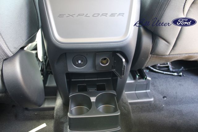 2025 Ford Explorer photo 10