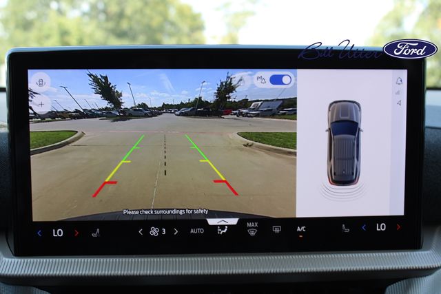 2025 Ford Explorer photo 15