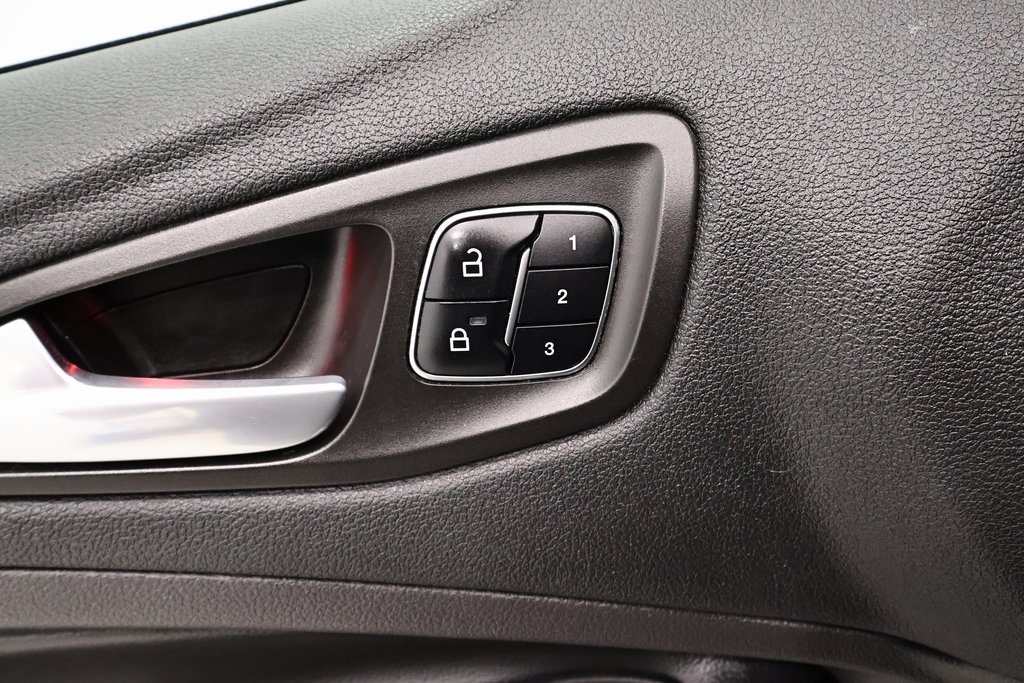2017 Ford Escape Titanium photo 11