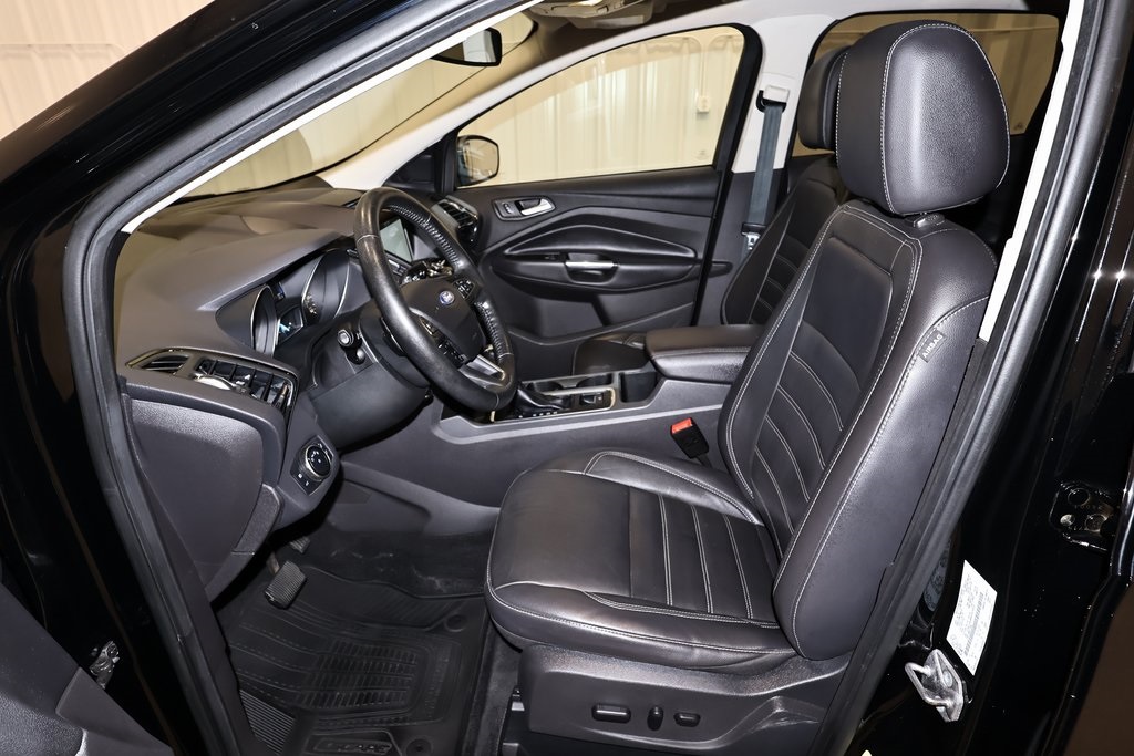 2017 Ford Escape Titanium photo 13