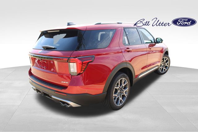 2025 Ford Explorer Platinum photo 3