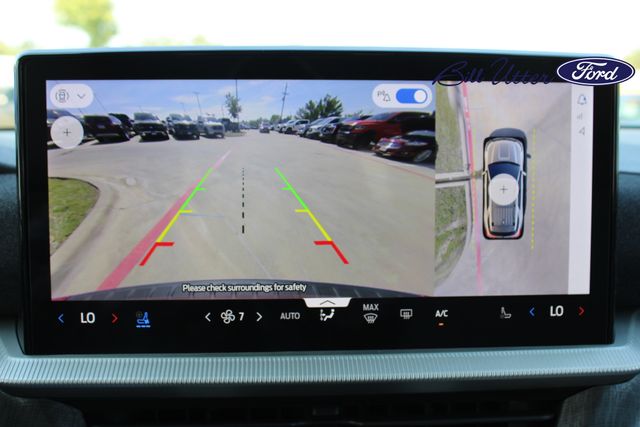 2025 Ford Explorer Platinum photo 16