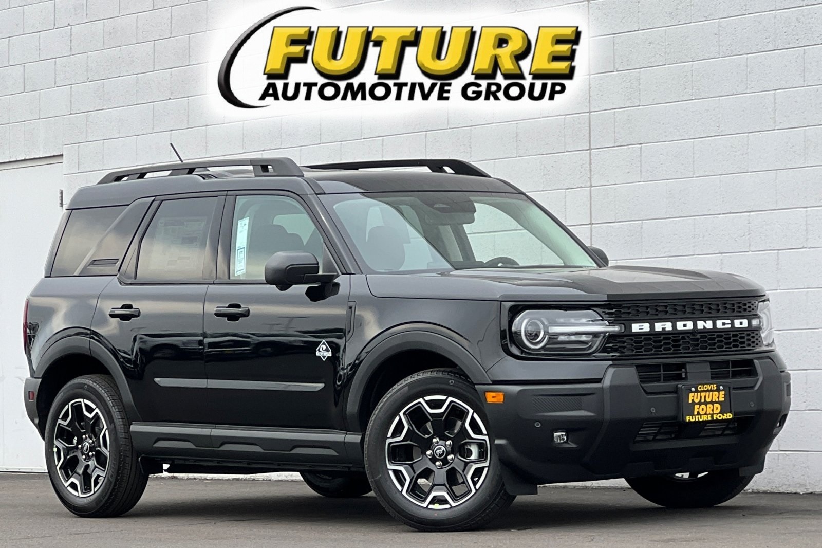 2025 Ford Bronco Sport Outer Banks's photo