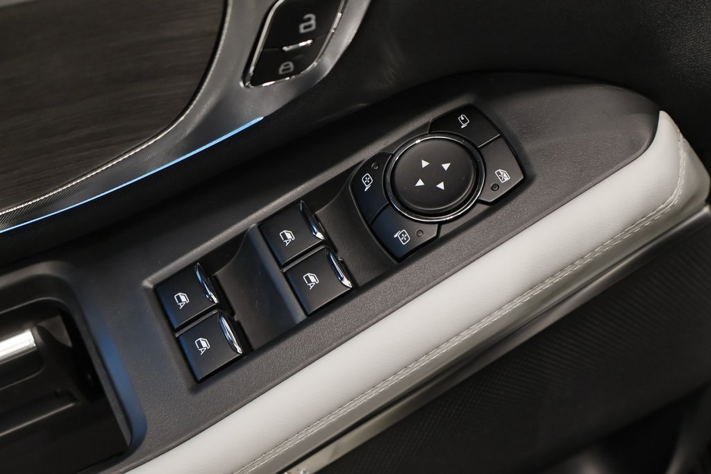 2025 Ford Expedition MAX Platinum photo 10
