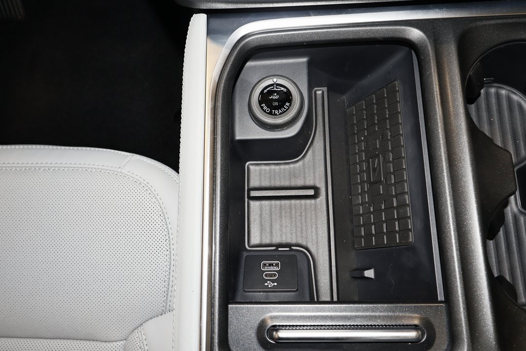 2025 Ford Expedition MAX Platinum photo 29