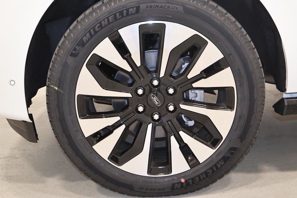 2025 Ford Expedition MAX Platinum photo 40