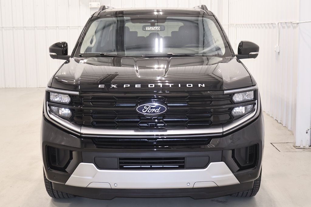 2025 Ford Expedition MAX Platinum photo 3