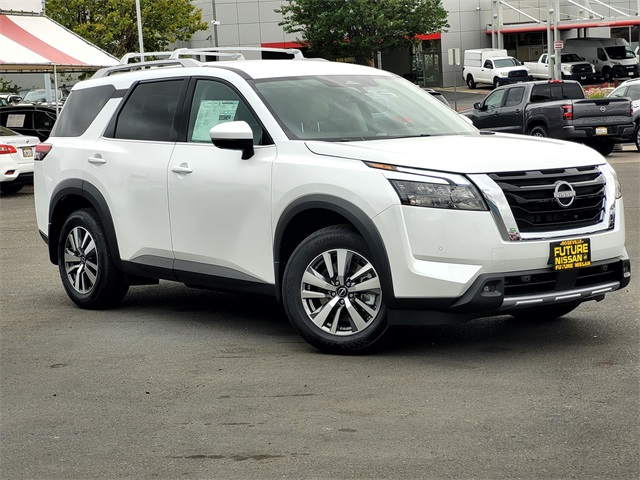 New 2025 Nissan Pathfinder SL