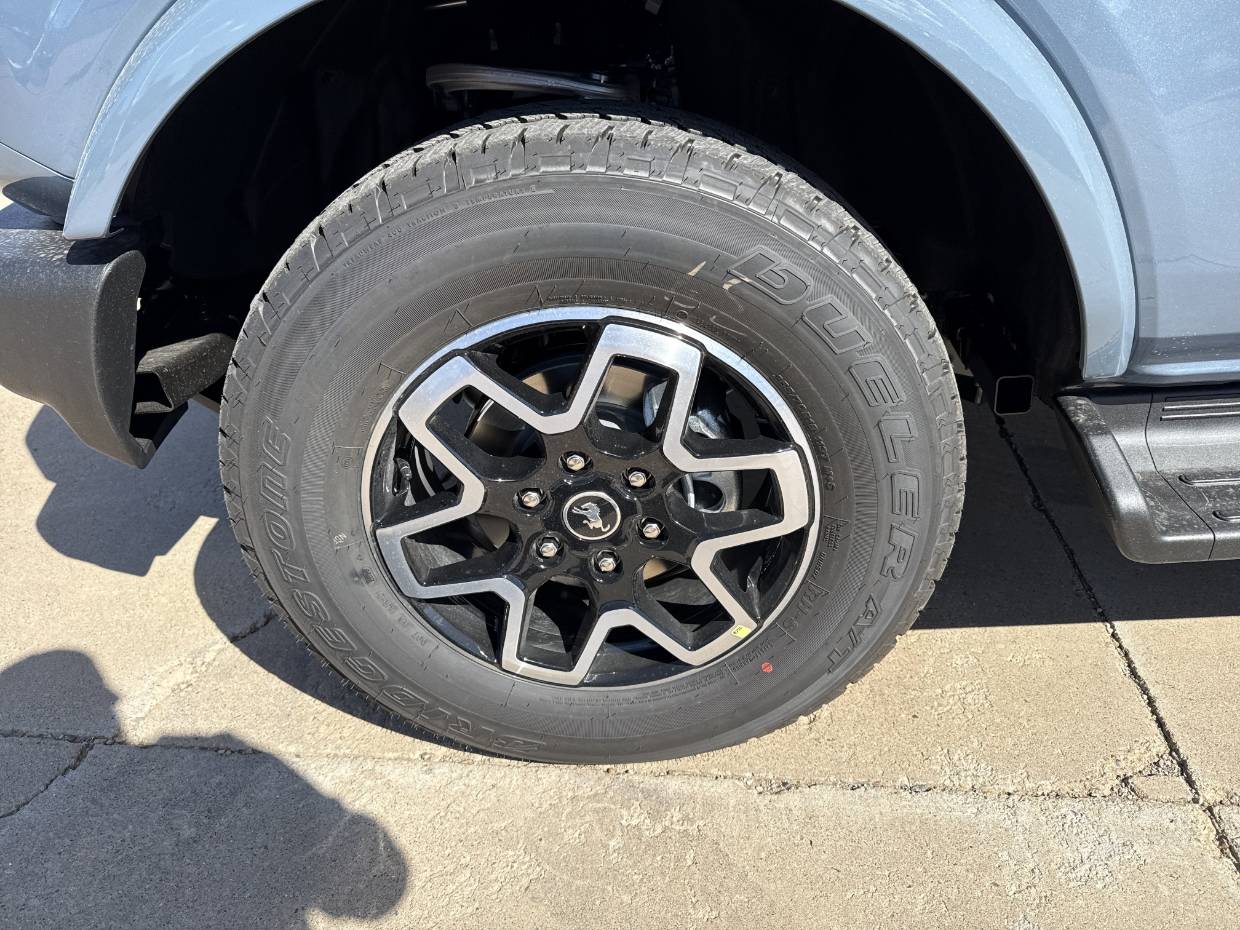 2025 Ford Bronco 4-Door Outer Banks - Photo 9