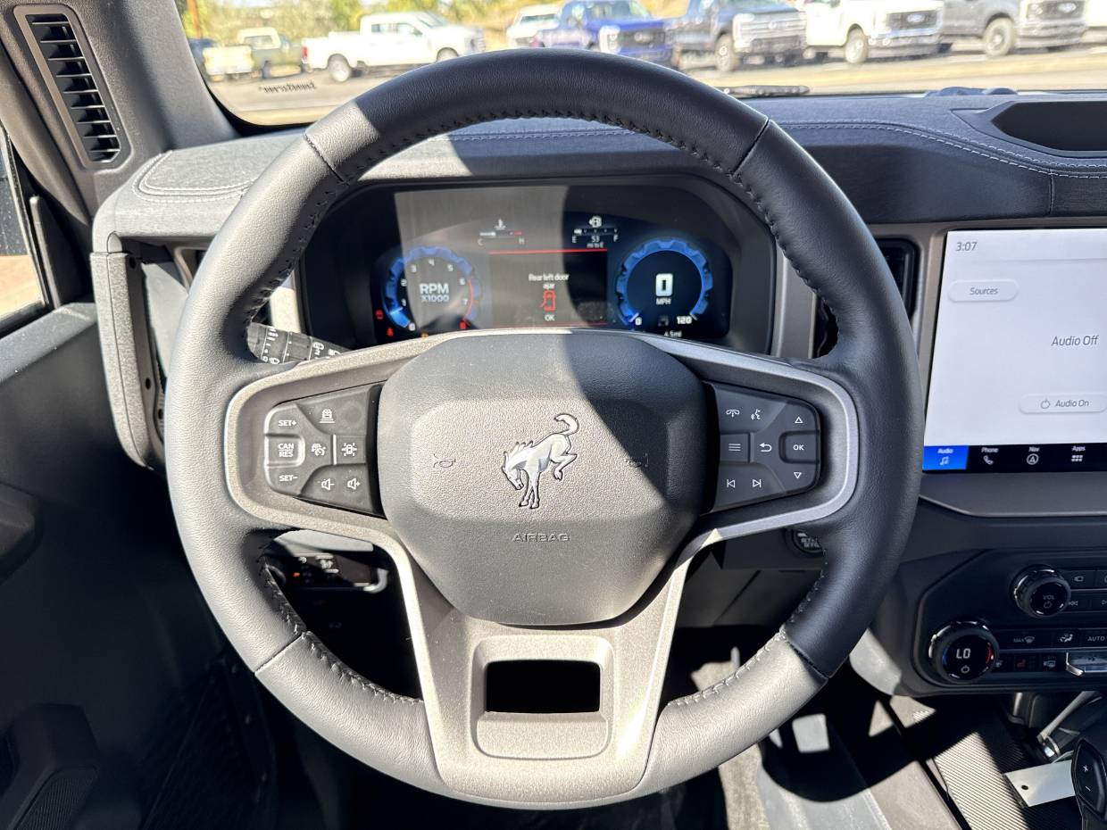 2025 Ford Bronco 4-Door Outer Banks - Photo 16