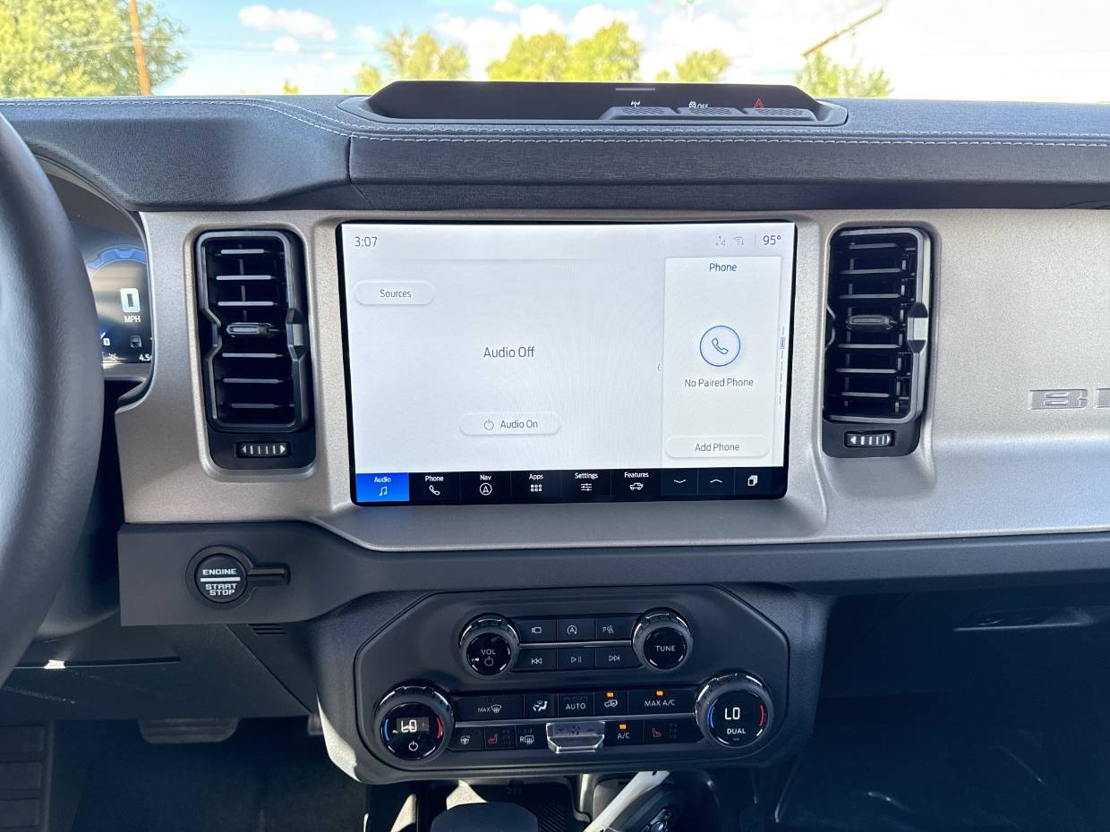 2025 Ford Bronco 4-Door Outer Banks - Photo 17