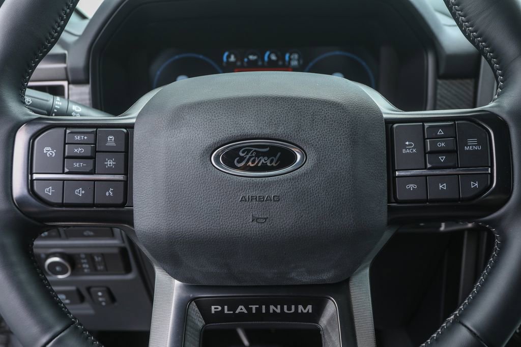 2023 Ford F-150 Platinum photo 14