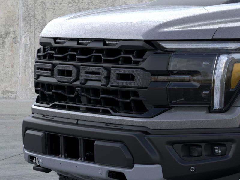 2025 Ford F-150 Raptor photo 17