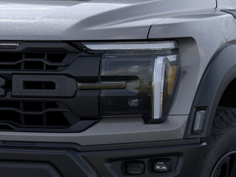 2025 Ford F-150 Raptor photo 18