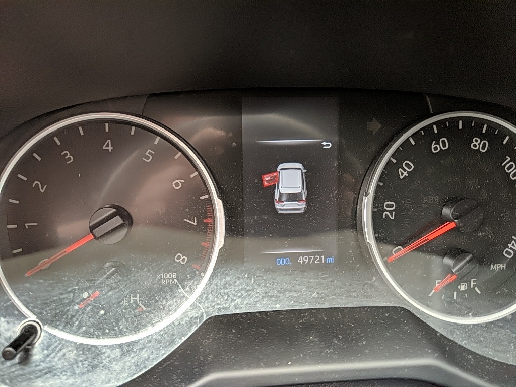 2022 Toyota RAV4 XLE Premium photo 13