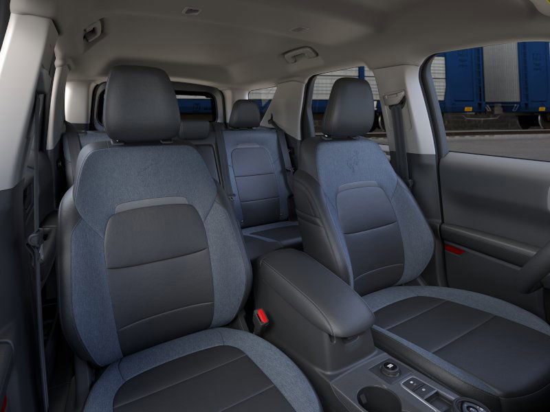 2025 Ford Bronco Sport Outer Banks photo 9
