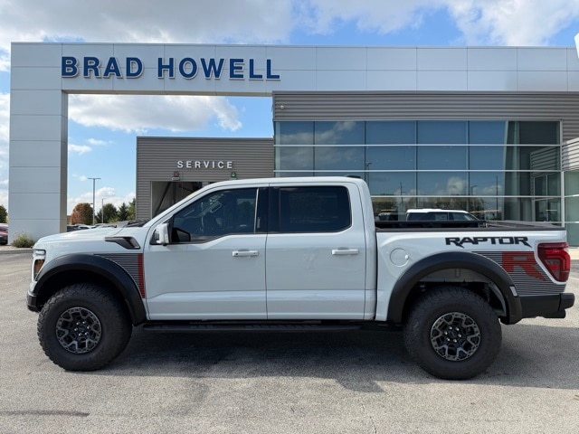 2024 Ford F-150 Raptor photo 2