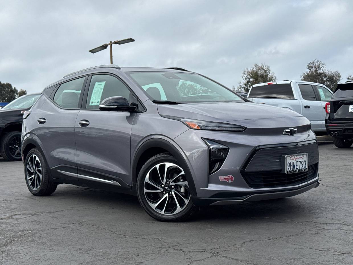 Used 2023 Chevrolet Bolt EUV Premier with VIN 1G1FZ6S07P4177401 for sale in Encinitas, CA