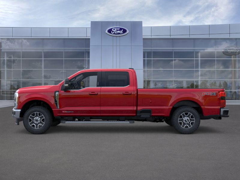2025 Ford F-350 Lariat photo 3