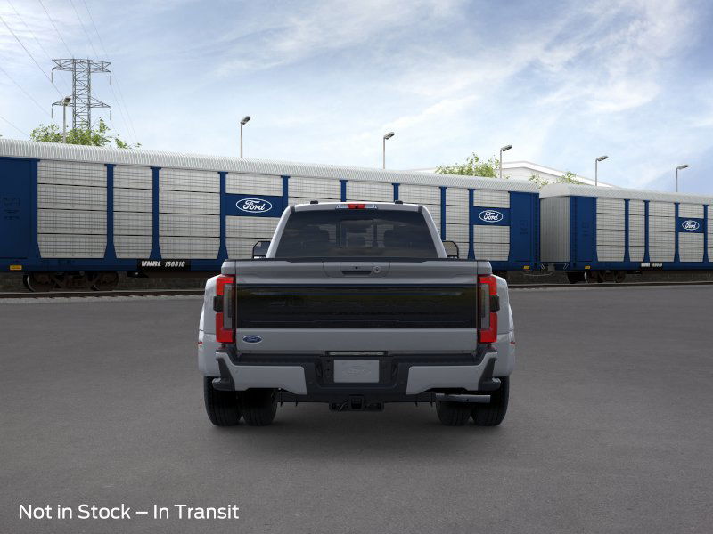 2026 Ford F-350 Platinum photo 4