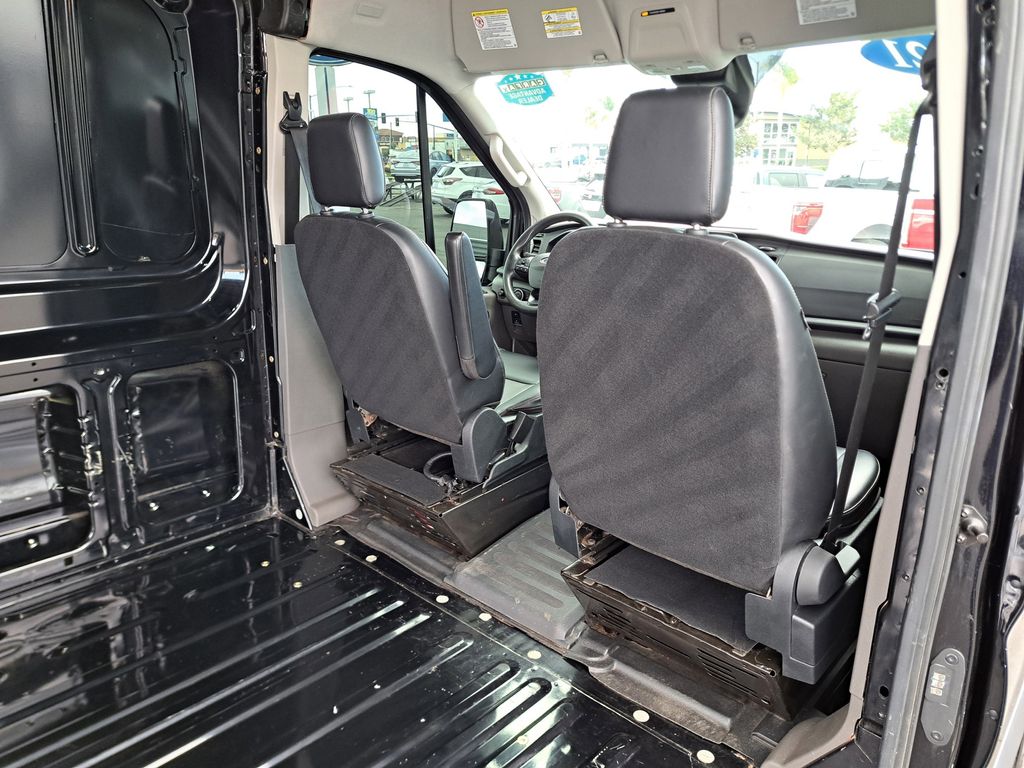 2021 Ford Transit photo 11