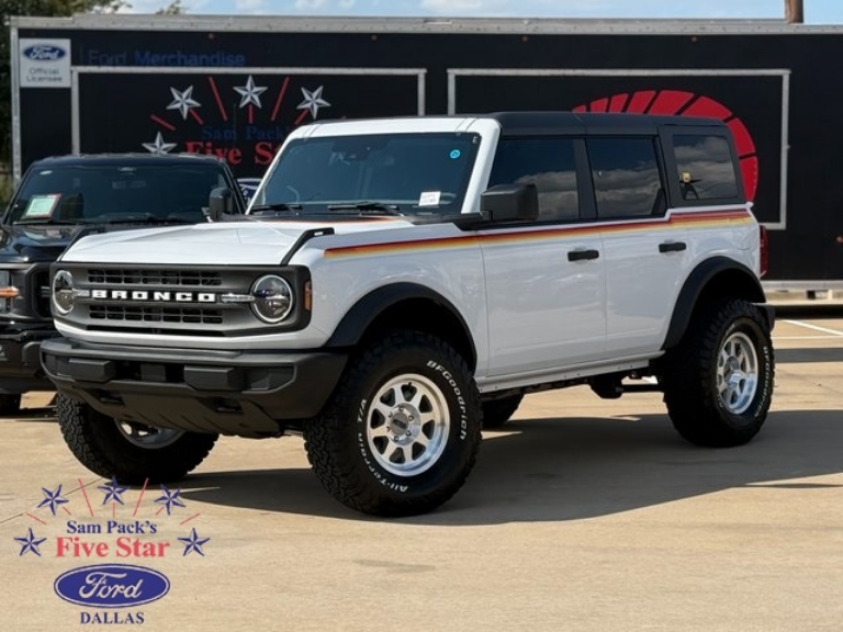 2025 Ford Bronco Retro Coast Edition