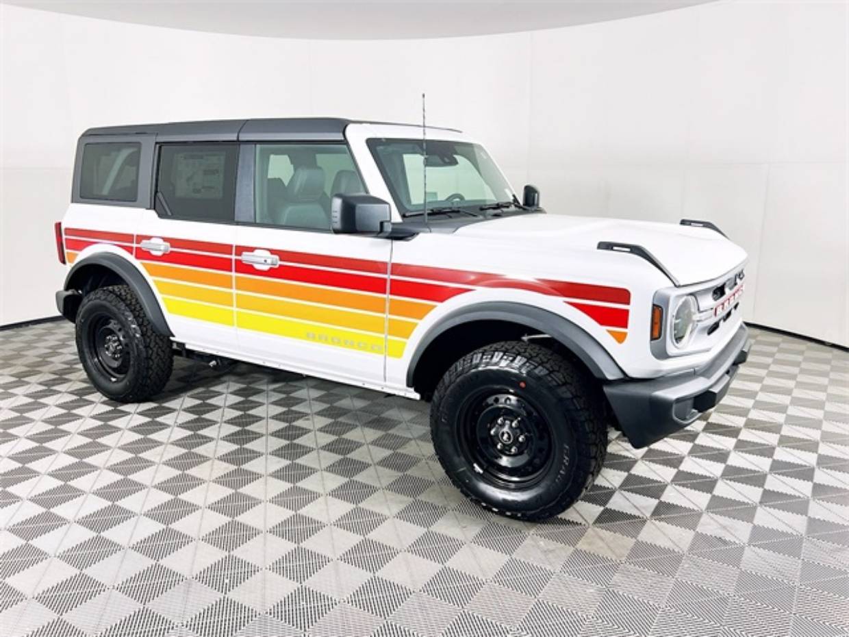 2025 Ford Bronco 4-Door Big Bend's photo