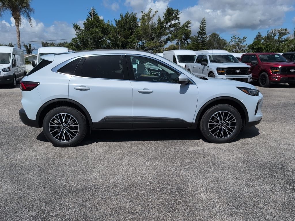 2026 Ford Escape Plug-In Hybrid Base photo 2