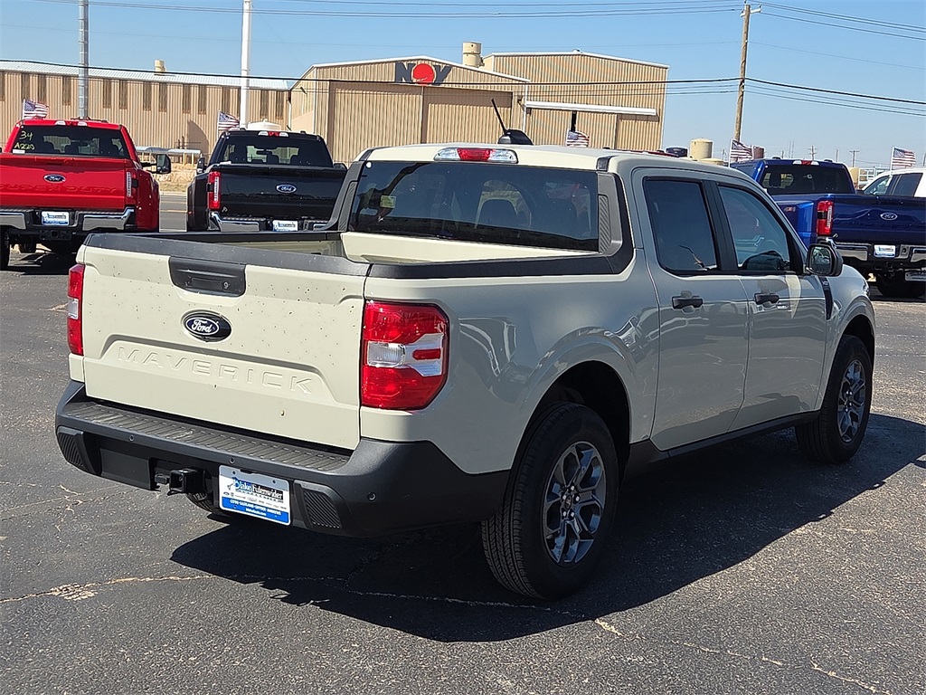 2025 Ford Maverick XLT photo 2