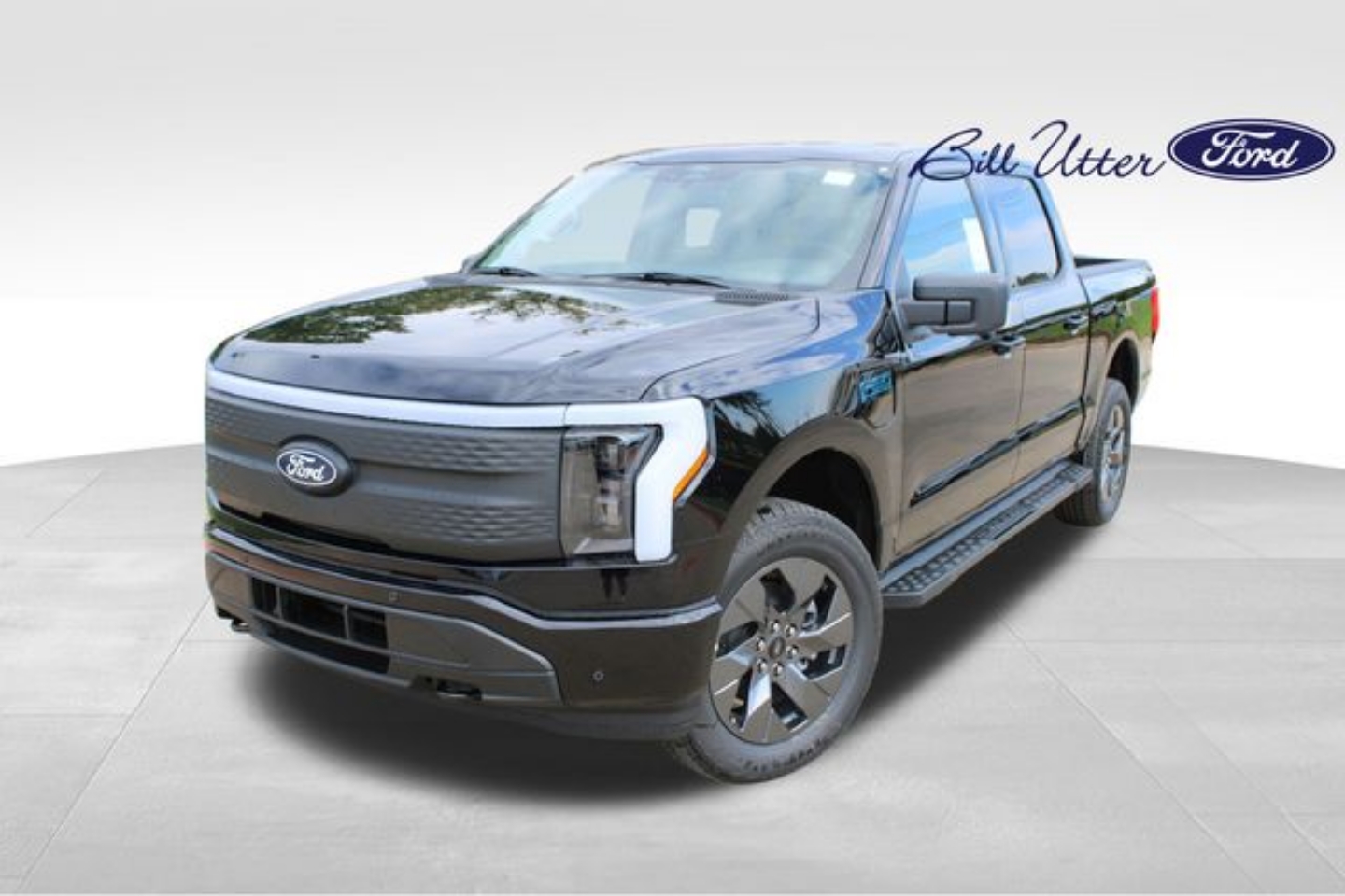 2025 Ford F-150 Lightning Flash's photo