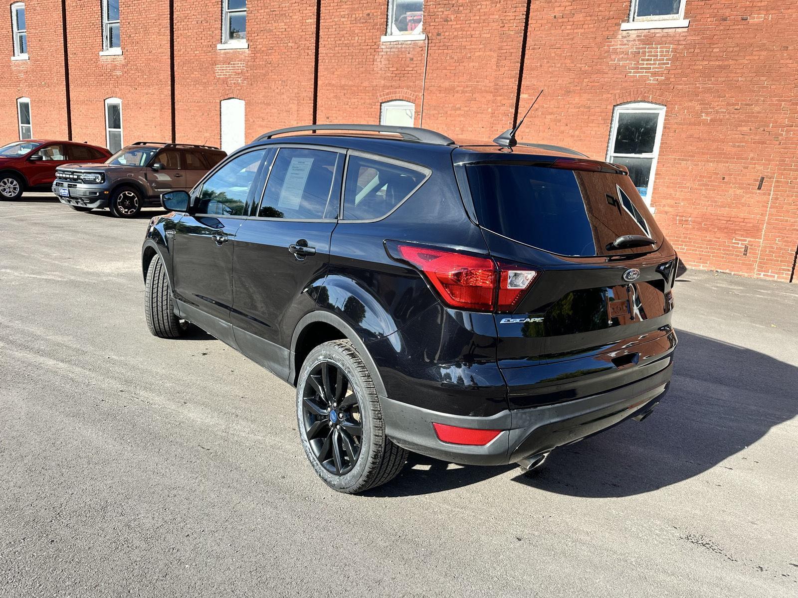 2019 Ford Escape SE photo 4
