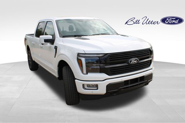 2025 Ford F-150 Platinum photo 2